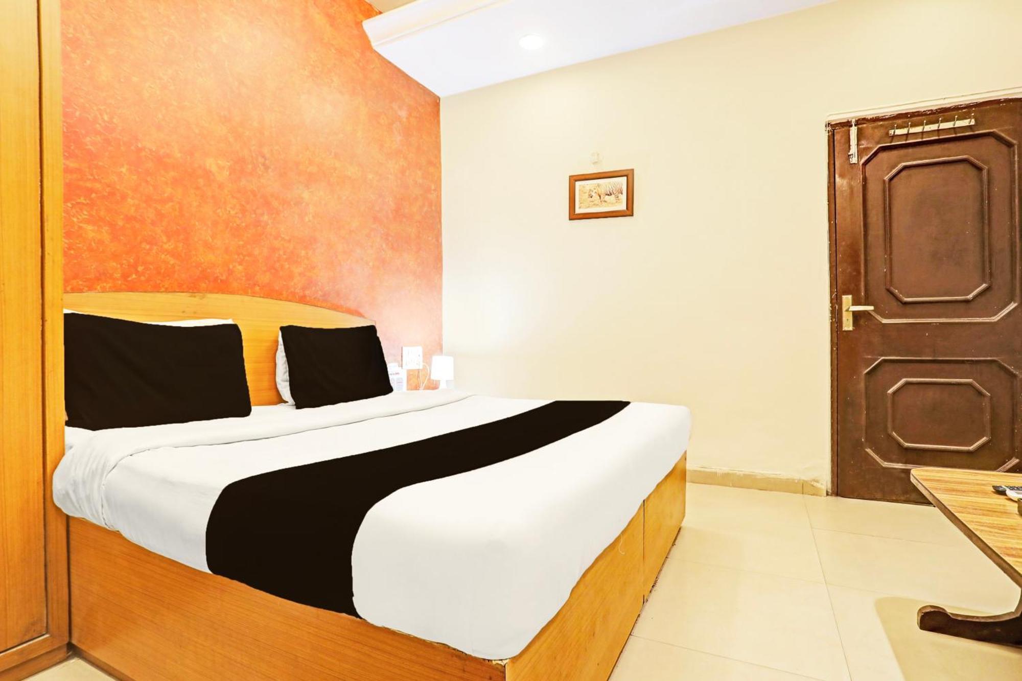 OYO Flagship 7859 Hotel Gurukripa Raipur  Bagian luar foto